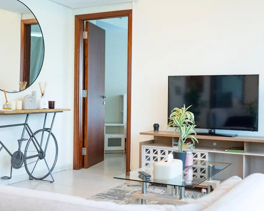 Breathtaking Lake View In Jlt Metro Cluster Apartment Dubai